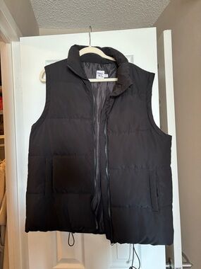 Princess Polly Black Puffer Vest - Sleeveless Quilted Outerwear